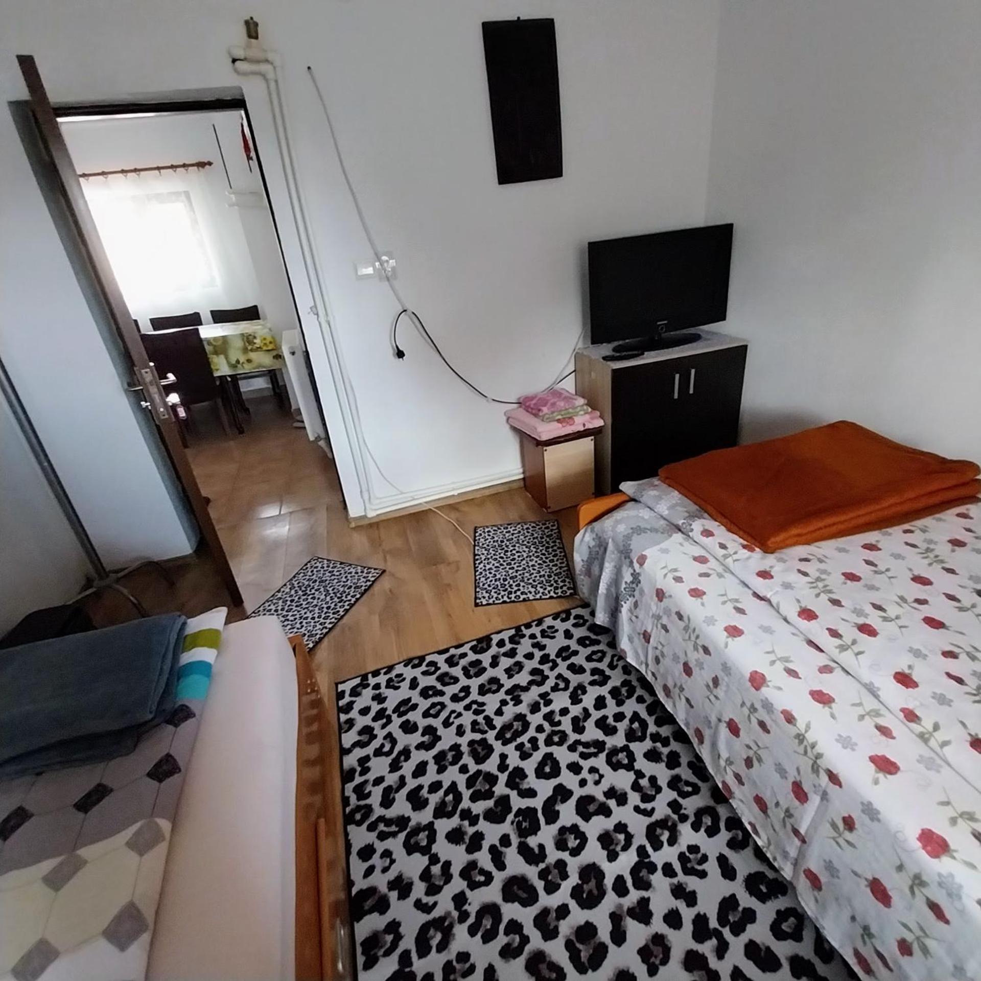 Casa Andreea Hotell Novaci-Străini Exteriör bild